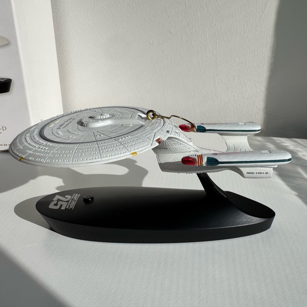 Hallmark Keepsake Ornament 2012 Star Trek The Next Generation 25th Anniversary - Picture 8 of 11